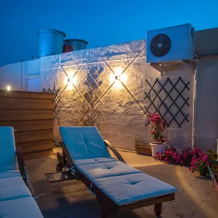 Feriehus Tal-karmnu Entire House With Private Heated Pool And Jacuzzi Kirkop