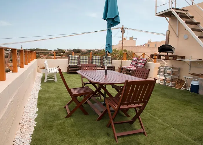 Case de vacanță Tal-karmnu Entire House With Private Heated Pool And Jacuzzi