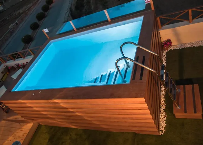 Tal-karmnu Entire House With Private Heated Pool And Jacuzzi