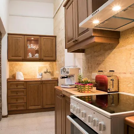 Tal-karmnu Entire House With Private Heated Pool And Jacuzzi *