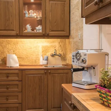 Holiday home Tal-karmnu Entire House With Private Heated Pool And Jacuzzi