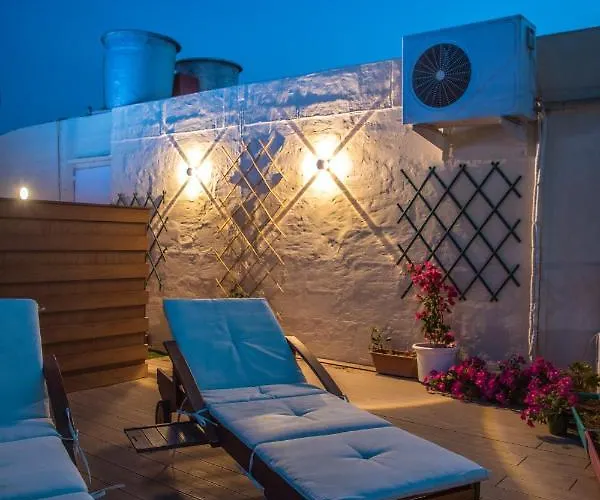 Holiday home Tal-karmnu Entire House With Private Heated Pool And Jacuzzi Kirkop