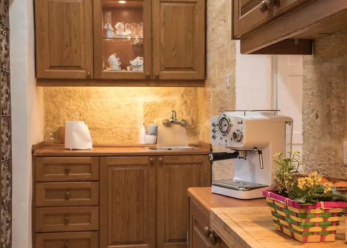 Holiday home Tal-karmnu Entire House With Private Heated Pool And Jacuzzi