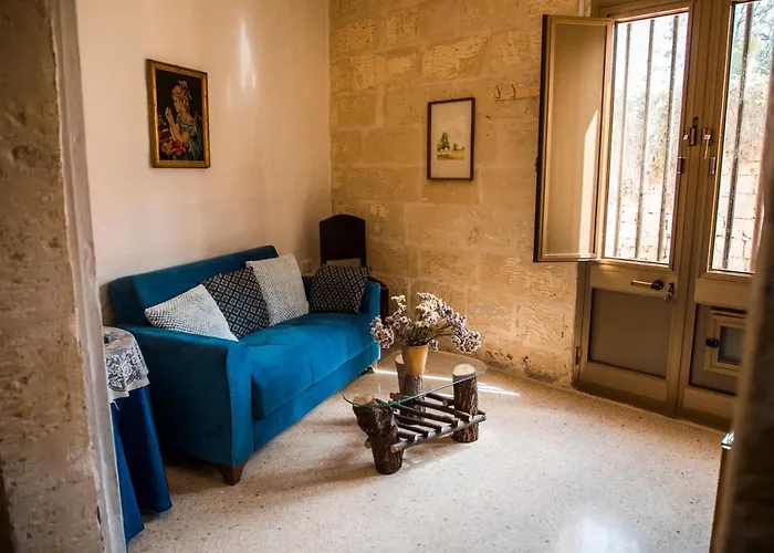 Holiday home Tal-karmnu Entire House With Private Heated Pool And Jacuzzi Kirkop